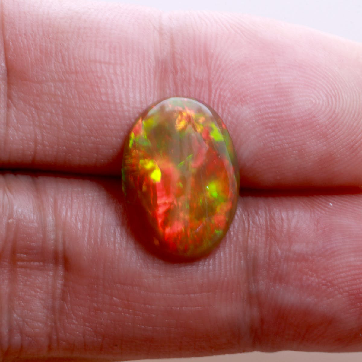 White Ethiopian Opal 5.27ct (OP0079)