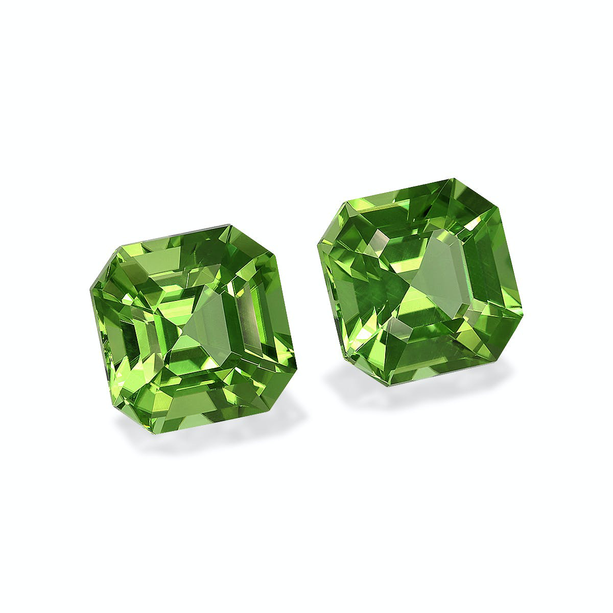 Picture of  Peridot 19.21ct - 12mm (PD0327)